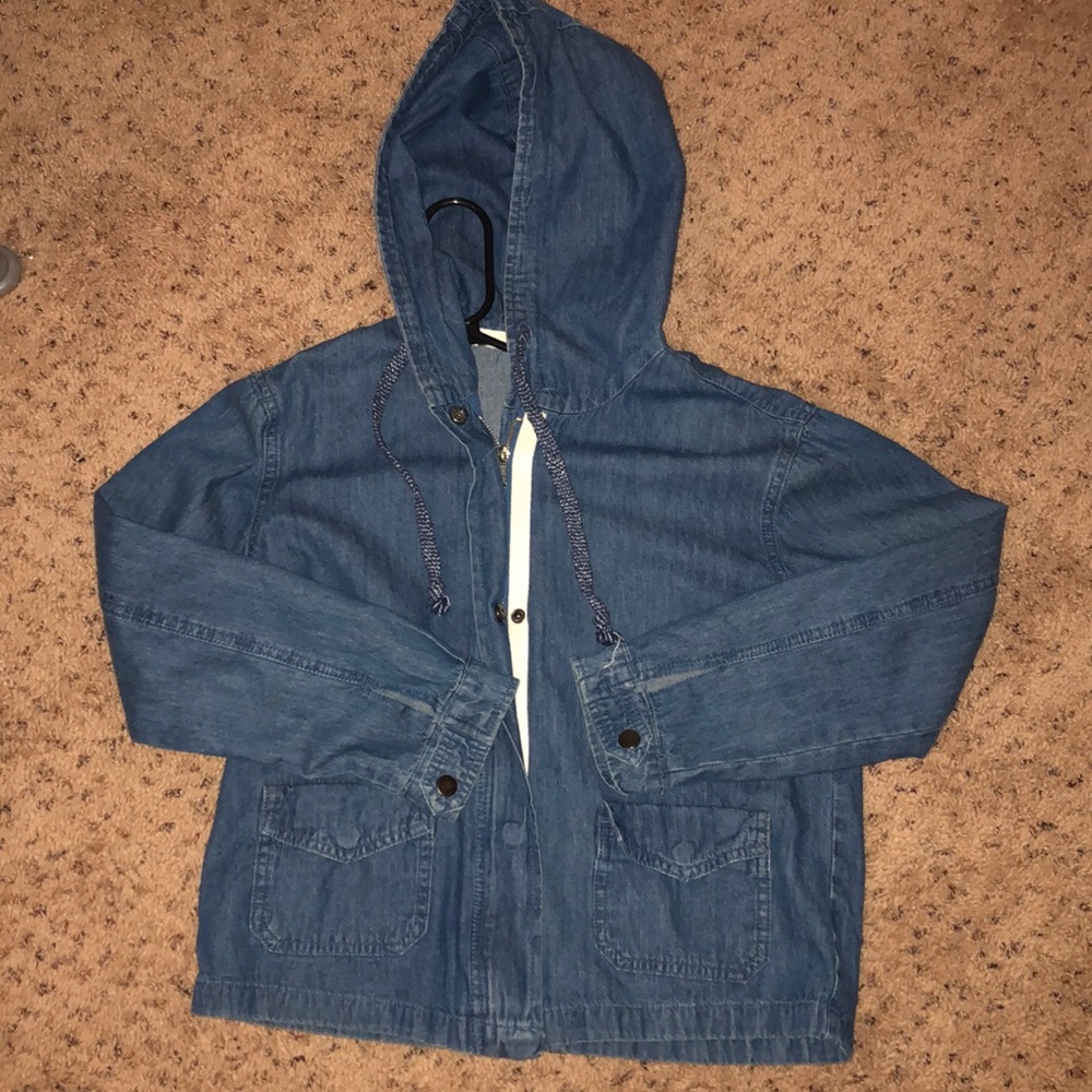 Lightweight Zip Jean Jacket